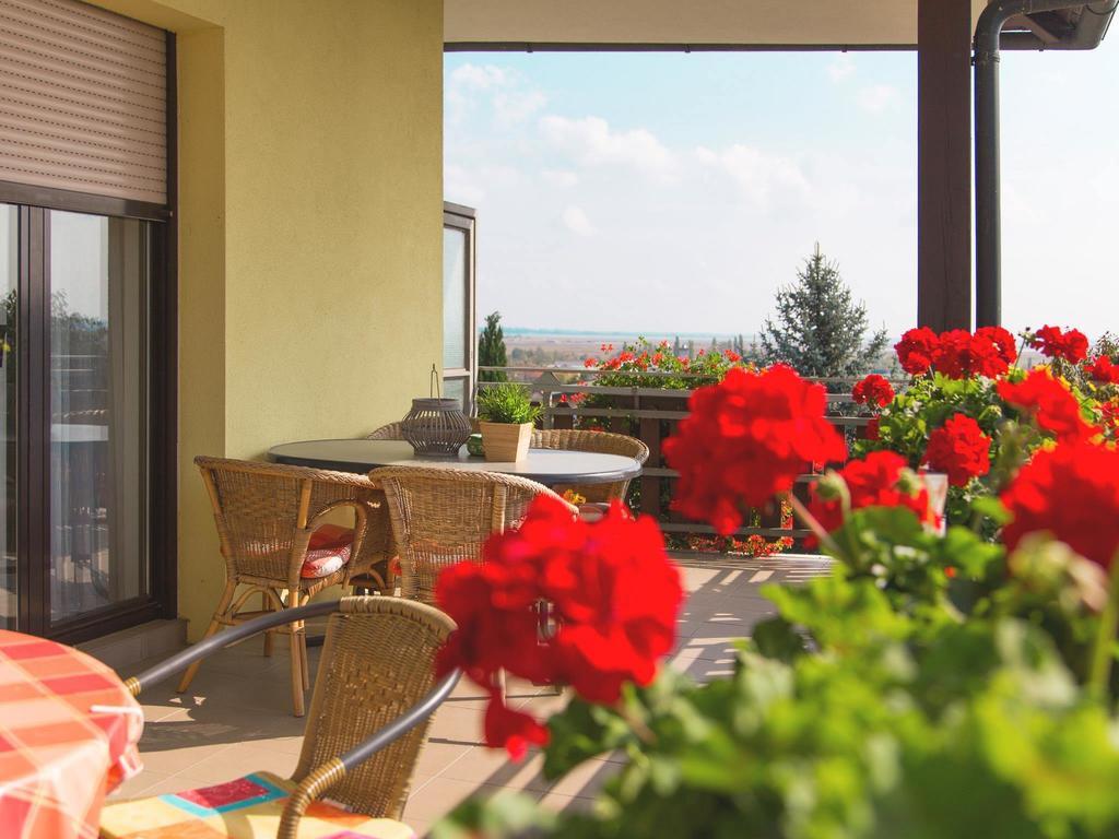 Haus Margarethe Hotel Moerbisch Am See Ngoại thất bức ảnh